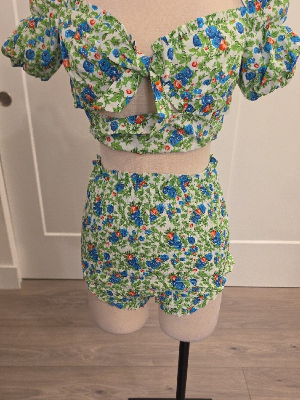 House of Sunny Green Floral matching Smocked Short Set size 2 new with tags - Picture 6 of 16